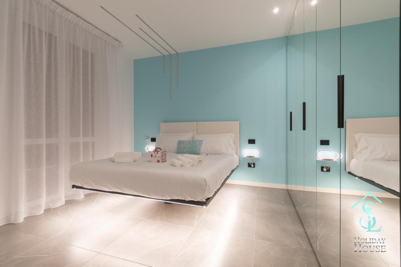 Tiffany - Sl House